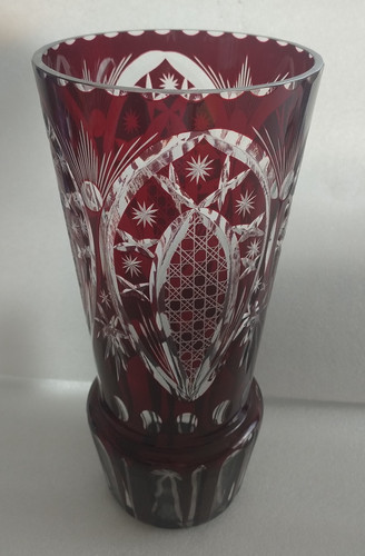 Bleikristall vase rubinrot - in,