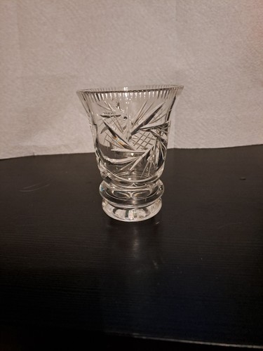 Blumenvase klein aus